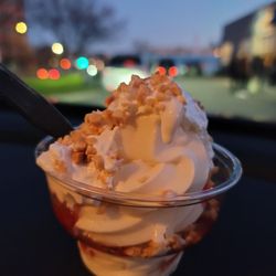 Burlington Bay Market & Cafe - Strawberry sundae