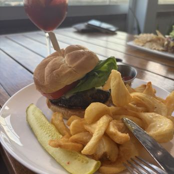 The Landing RoofTop - Comfort Food Near Me - Melbourne, Florida