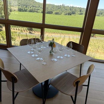 Auteur Russian River - Wine Tasting Room Near Me - Healdsburg, California