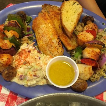 Capt Benny’s - Shrimp and fish platter - Seafood Near Me - Houston, Texas Capt Benny’s - Shrimp and fish platter - Seafood Near Me - Houston, Texas