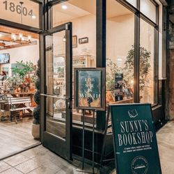 Sunny’s Bookshop