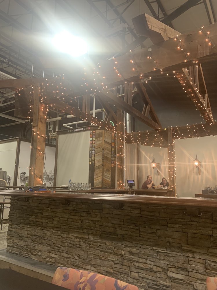 CRUE BREW BREWERY Updated September 2024 35 Photos & 28 Reviews