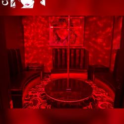 Private Pole Room for Rent..