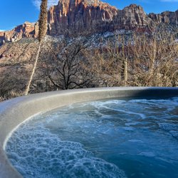 Red Rock Inn Bed & Breakfast - Hot tub views in the winter...