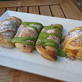 Parada - Empanada Trío - Sampler (chicken, wild mushroom, beef, corn and cheese) - Peruvian Near Me - Walnut Creek, California Parada - Empanada Trío - Sampler (chicken, wild mushroom, beef, corn and cheese) - Peruvian Near Me - Walnut Creek, California