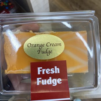 Try My Nuts - I really wanted this but I don't like fudge THAT much - Chocolatiers & Shops Near Me - Pigeon Forge, Tennessee