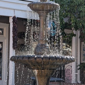 Old Town Albuquerque - Fountain in the town square - Shopping Centers Near Me