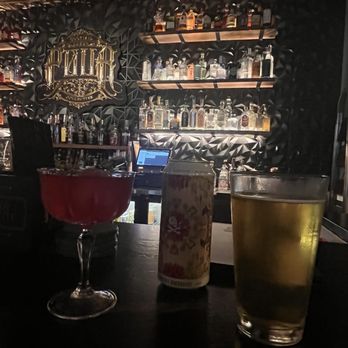 Pour Cocktail Collective - Cocktail Bars Near Me - San Antonio, Texas