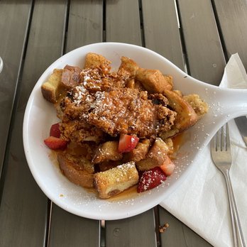 Ruby Sunshine Charlotte Southend - Sweet Heat Chicken and French Toast bites - Breakfast & Brunch Near Me - Charlotte, North Carolina Ruby Sunshine Charlotte Southend - Sweet Heat Chicken and French Toast bites - Breakfast & Brunch Near Me - Charlotte, North Carolina