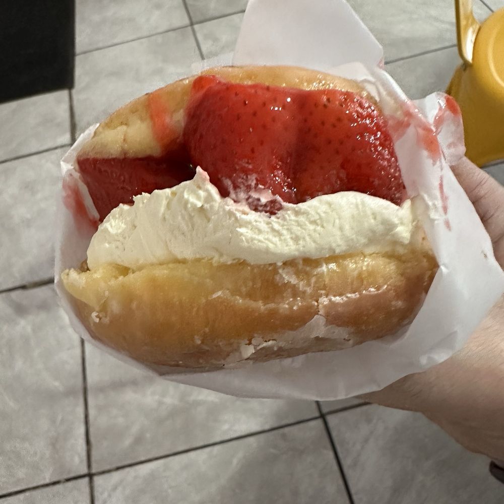 Dunlap's Donuts - Strawberry and cream in a donut - Donuts Near Me - Santa Cruz, California Dunlap's Donuts - Strawberry and cream in a donut - Donuts Near Me - Santa Cruz, California