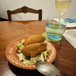 Velha Gaiteira - Pastéis de Bacalhau