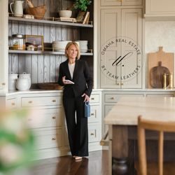 Gayla Leathers - Team Leathers Realty Group