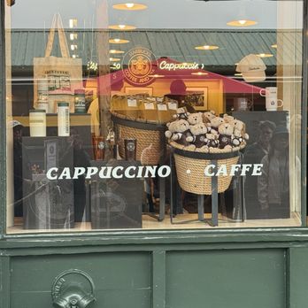 Pike Place Market - Starbucks - Public Markets Near Me - Seattle, Washington Pike Place Market - Starbucks - Public Markets Near Me - Seattle, Washington