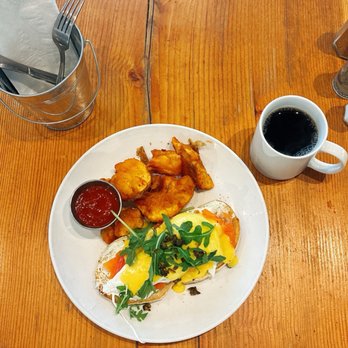 Hunter Gather - Benny's with Salmon - Barbeque Near Me - Whistler, British Columbia