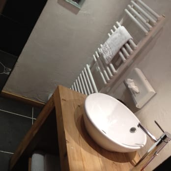 La Ferme - La salle de douche - Hotels Near Me - La Clusaz, 74