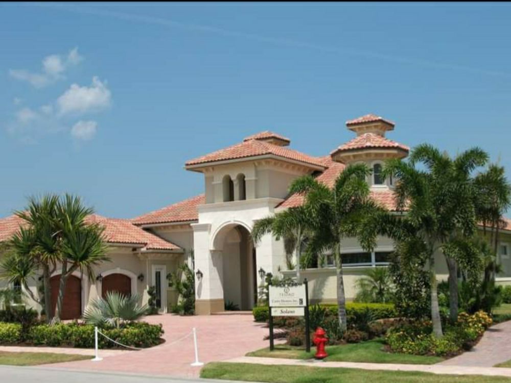 Slide of Golden Key Roofing