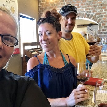 St James Winery - Free wine tasting! - Wineries Near Me - Branson, Missouri St James Winery - Free wine tasting! - Wineries Near Me - Branson, Missouri