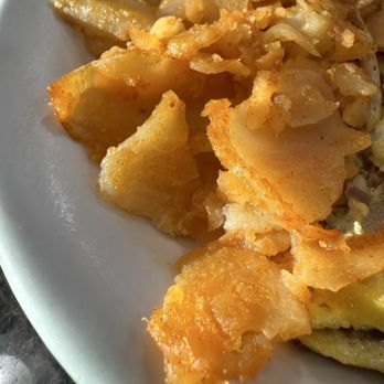Colonial Diner - Potatoes $0 Included with omelette - Diners Near Me - Middletown, New York