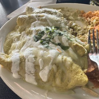 La Terraza Restaurant - Enchiladas Verdes.   Food was served cold - Pop-Up Restaurants Near Me - El Paso, Texas