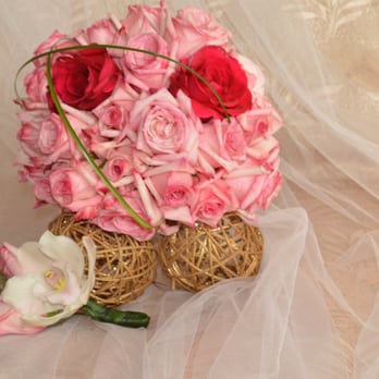 Blooms Studio - Bridal Bouquet & Grooms Boutonnier - Florists Near Me Blooms Studio - Bridal Bouquet & Grooms Boutonnier - Florists Near Me
