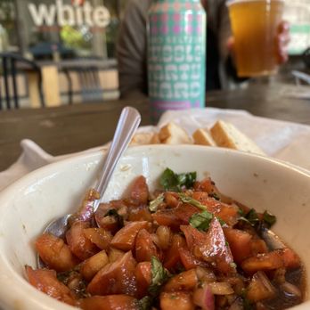 Brew N Chew - Bruschetta & Beer - Pizza Near Me - Redlands, California Brew N Chew - Bruschetta & Beer - Pizza Near Me - Redlands, California