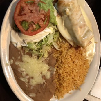 El Nopal - Shredded beef chimichanga lunch plate. - Mexican Near Me - New Albany, Indiana El Nopal - Shredded beef chimichanga lunch plate. - Mexican Near Me - New Albany, Indiana