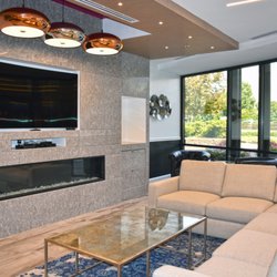 The Promenade - Newly renovated Lounge