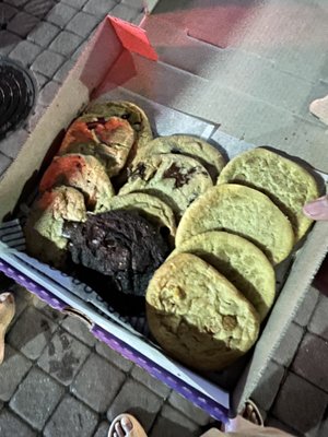 Insomnia Cookies by null