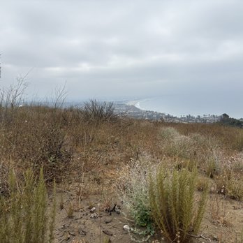 Los Leones Canyon - Ocean view - Hiking Near Me - Pacific Palisades, California Los Leones Canyon - Ocean view - Hiking Near Me - Pacific Palisades, California