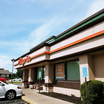 Village Inn - Outside sign - Breakfast & Brunch Near Me - Bentonville, Arkansas