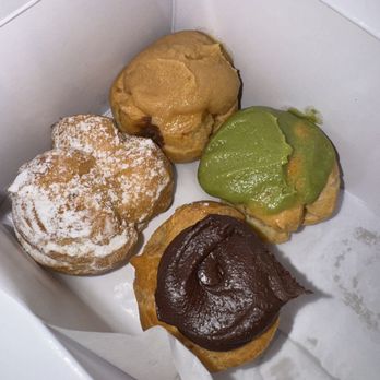 Liliha Bakery - Coco puffs - Bakeries Near Me - Honolulu, Hawaii Liliha Bakery - Coco puffs - Bakeries Near Me - Honolulu, Hawaii