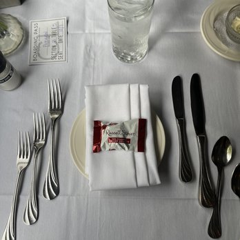 Cafe Lafayette Dinner Train - Table setting - New American Near Me - Lincoln, New Hampshire