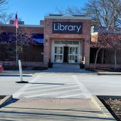 Cuyahoga County Public Library - Berea Branch