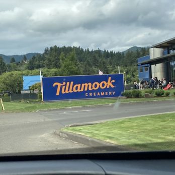 Tillamook Creamery - Cheese Shops Near Me - Tillamook, Oregon