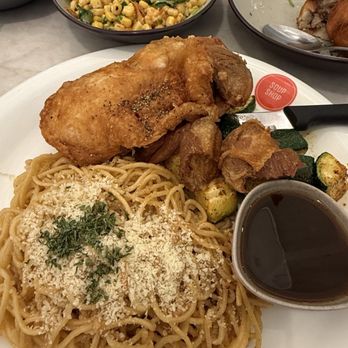 Soup Shop - Garlic noodle with crispy fried chicken - Vietnamese Near Me - Irvine, California Soup Shop - Garlic noodle with crispy fried chicken - Vietnamese Near Me - Irvine, California