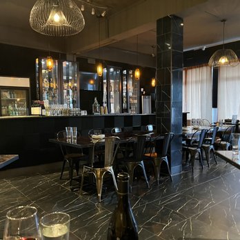 XO Restaurant - Asian Fusion Near Me - Honolulu, Hawaii