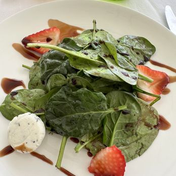 Orchids - Spinach salad - Breakfast & Brunch Near Me - Honolulu, Hawaii Orchids - Spinach salad - Breakfast & Brunch Near Me - Honolulu, Hawaii