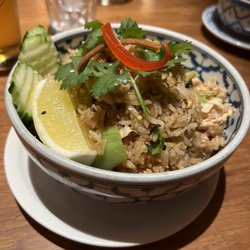 Bambúbox - Khoa Pat Kai Rice bowl. I'd come back for this in a heartbeat.