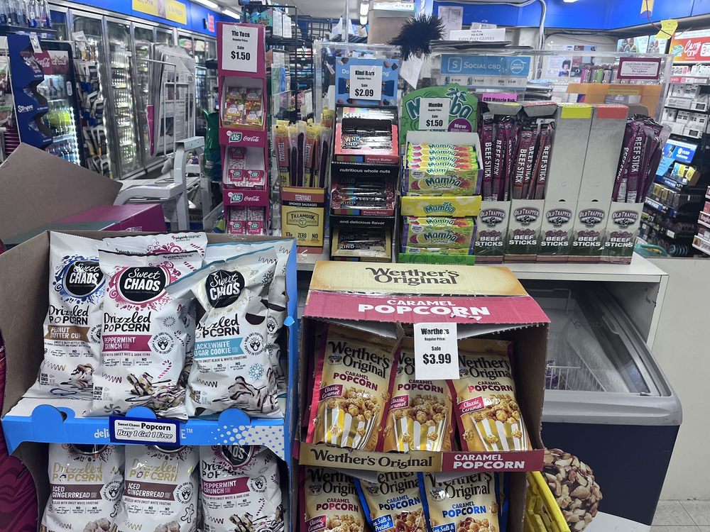 PLAID PANTRY Updated June 2024 14 Reviews 950 SW Mill St