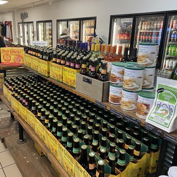 Ellsworth Cooperative Creamery - Lots of New Glarus for one stop shopping - CSA Near Me - Ellsworth, Wisconsin Ellsworth Cooperative Creamery - Lots of New Glarus for one stop shopping - CSA Near Me - Ellsworth, Wisconsin