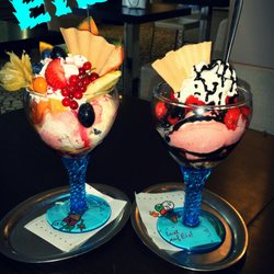 Eiscafé Pergola - ... Früchteeisbecher