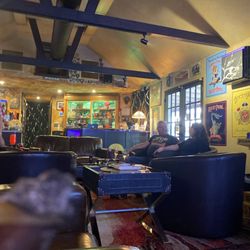 Stogie's Gold Country Lounge - Looking into the lounge