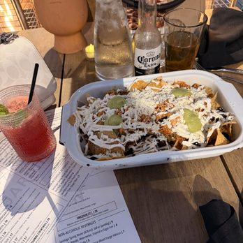 El Jardin Tequila Bar - Nachos Jardin - Mexican Near Me - San Jose, California El Jardin Tequila Bar - Nachos Jardin - Mexican Near Me - San Jose, California