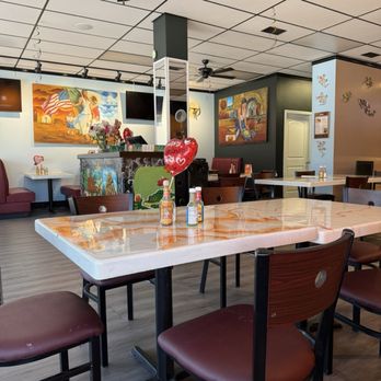 Mi Tierra Caliente Restaurante - Dining area - Mexican Near Me - Summerville, South Carolina Mi Tierra Caliente Restaurante - Dining area - Mexican Near Me - Summerville, South Carolina