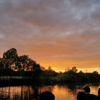 Lone Star Riverboat - Perfect for sun set! - Boat Charters Near Me - Austin, Texas Lone Star Riverboat - Perfect for sun set! - Boat Charters Near Me - Austin, Texas