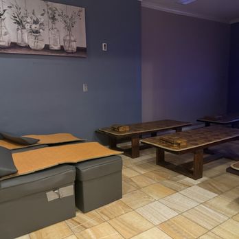 Queen Spa - Resting area - Saunas Near Me - Garden Grove, California