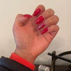 Queens Nail - Acrylic full set.