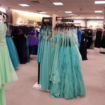 Dillard's - Accessories Near Me - Albuquerque, New Mexico