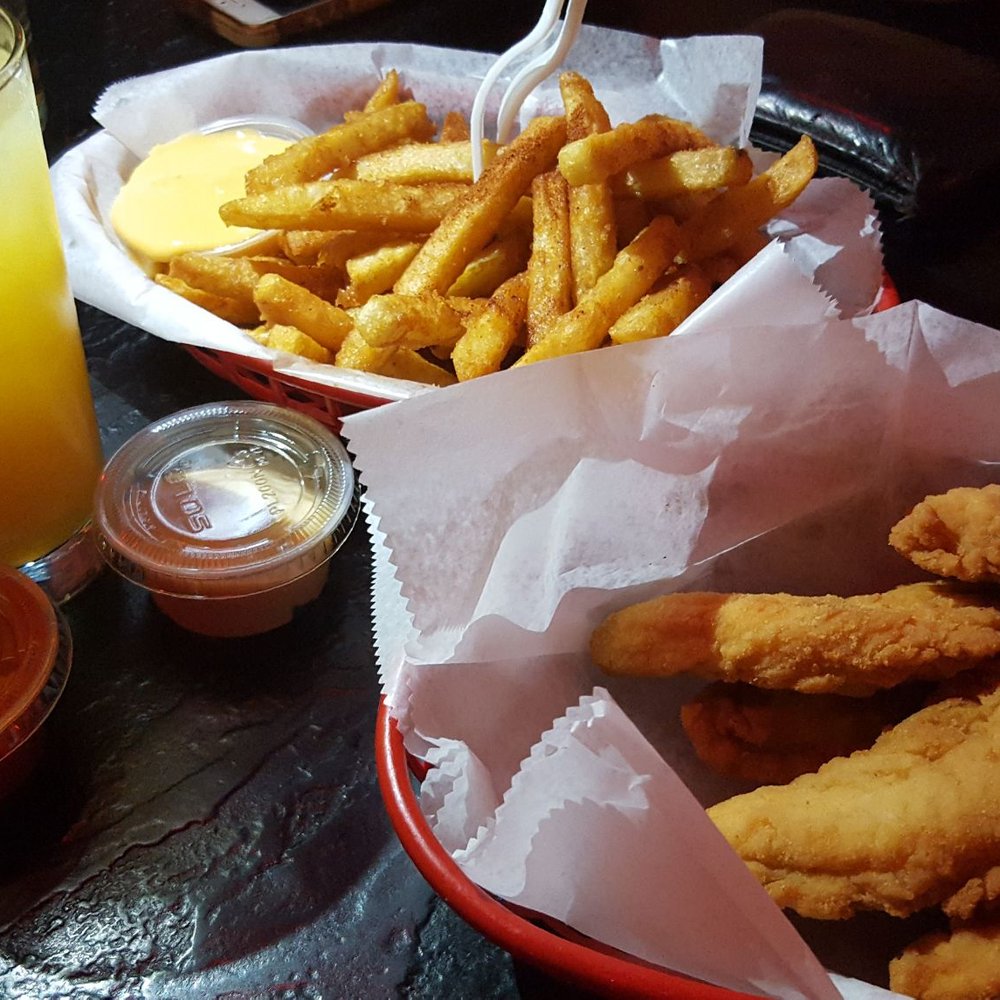 Oscar's Tavern - Dive Bars Near Me - Philadelphia, Pennsylvania