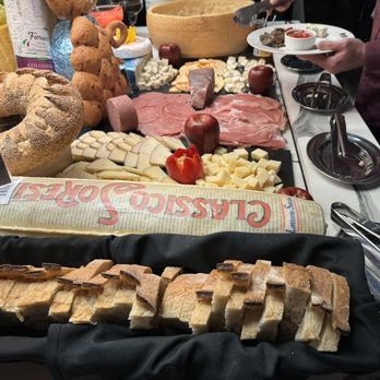 Show de Carnes - Salad bar - ham and cheese - Steakhouses Near Me - Sausalito, California